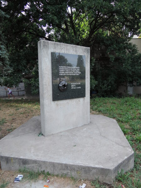 Beograd – Spomen-ploča na Starom sajmištu